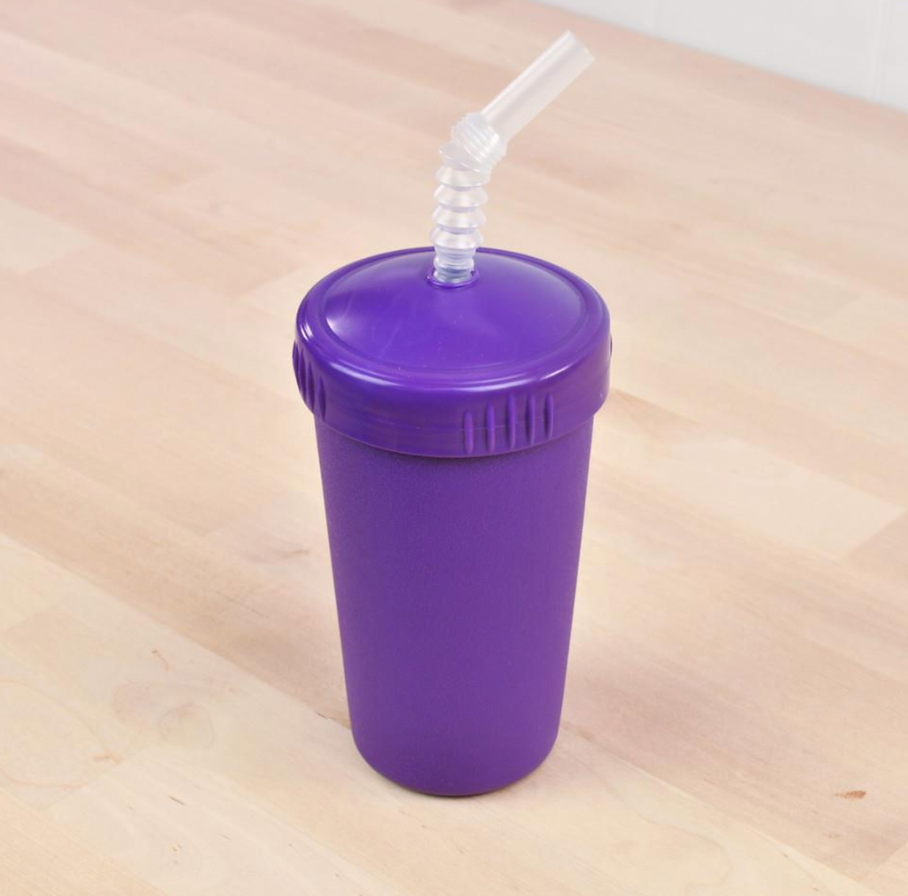 Re-play cup with straw 